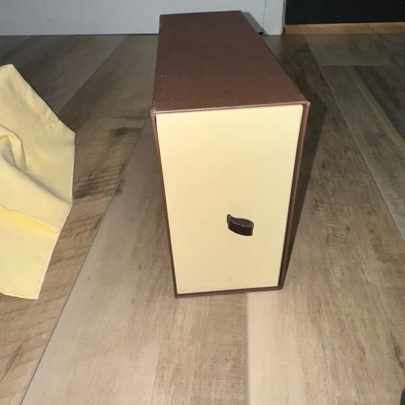 Louis Vuitton Brown Box Set of 2 + Dustbag - 14 x 5 x 10 in & 11.5 x 4.5 x 8 in - Picture 8 of 8